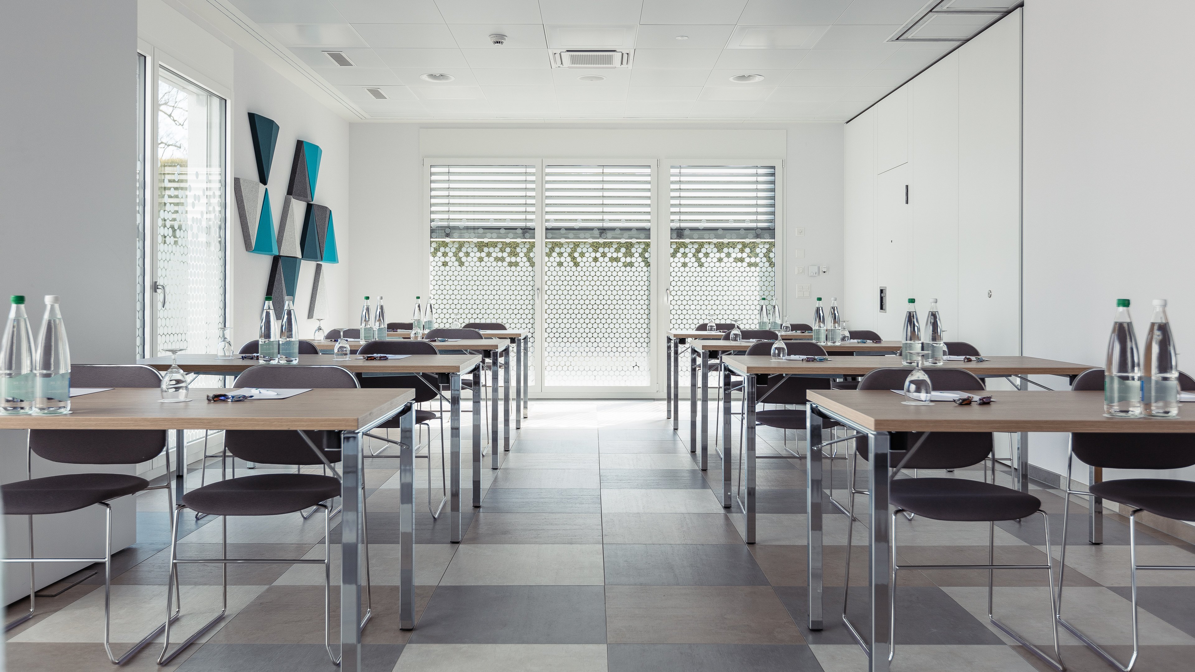 holiday inn express luzern neuenkirch an ihg hotel