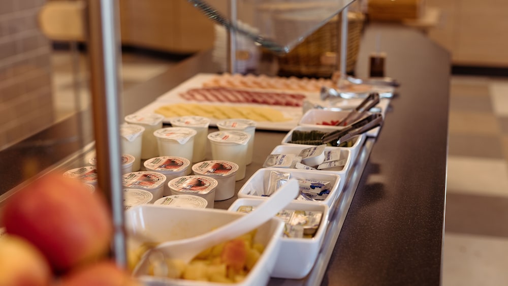holiday inn express luzern neuenkirch an ihg hotel