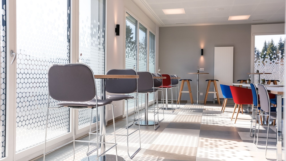 holiday inn express luzern neuenkirch an ihg hotel