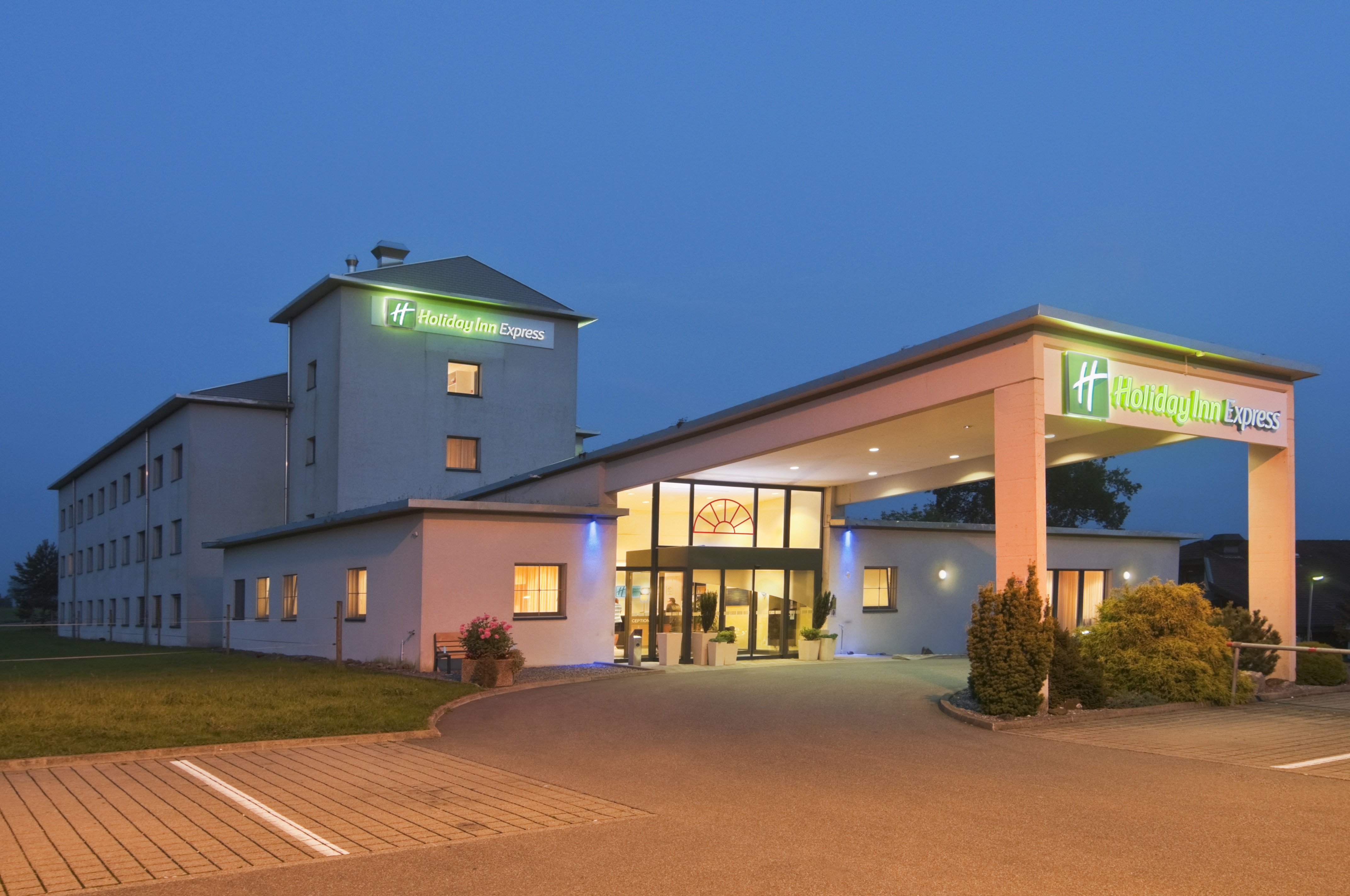 holiday inn express luzern neuenkirch an ihg hotel
