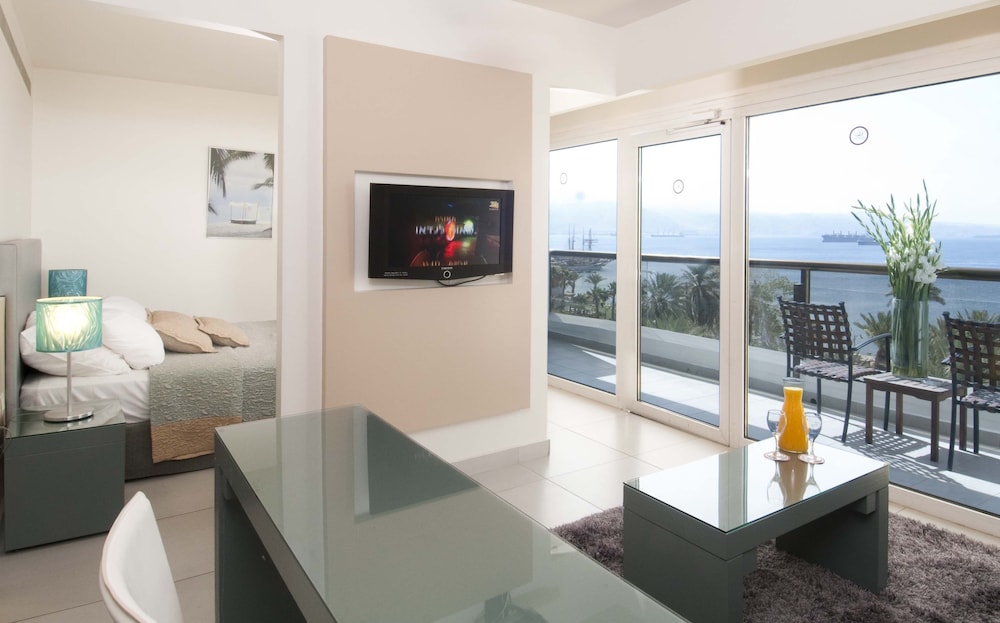 neptune eilat by dan hotels