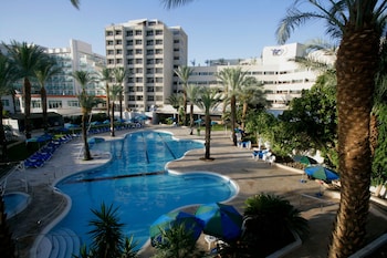 caesar premier eilat