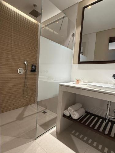 caesar premier eilat