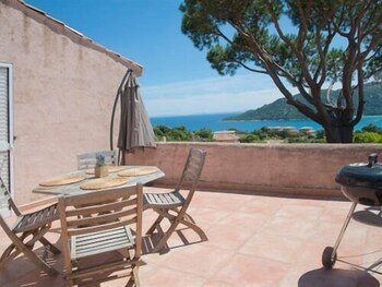 les mini villas de santa giulia