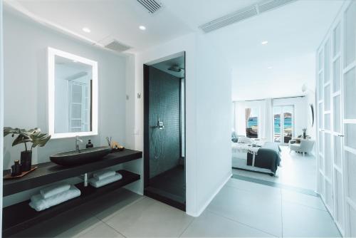 mykonos blanc