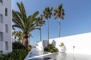 mykonos blanc