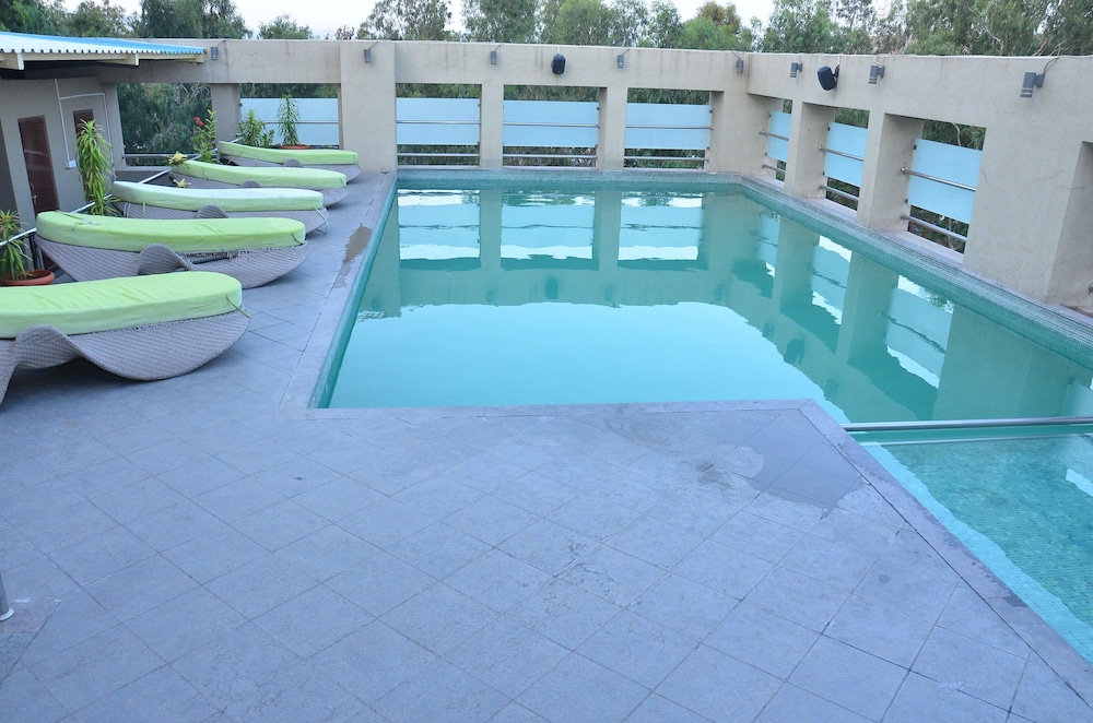 Orritel Convention Spa & Wedding Resort,Pune>>Khandala,3.5 star