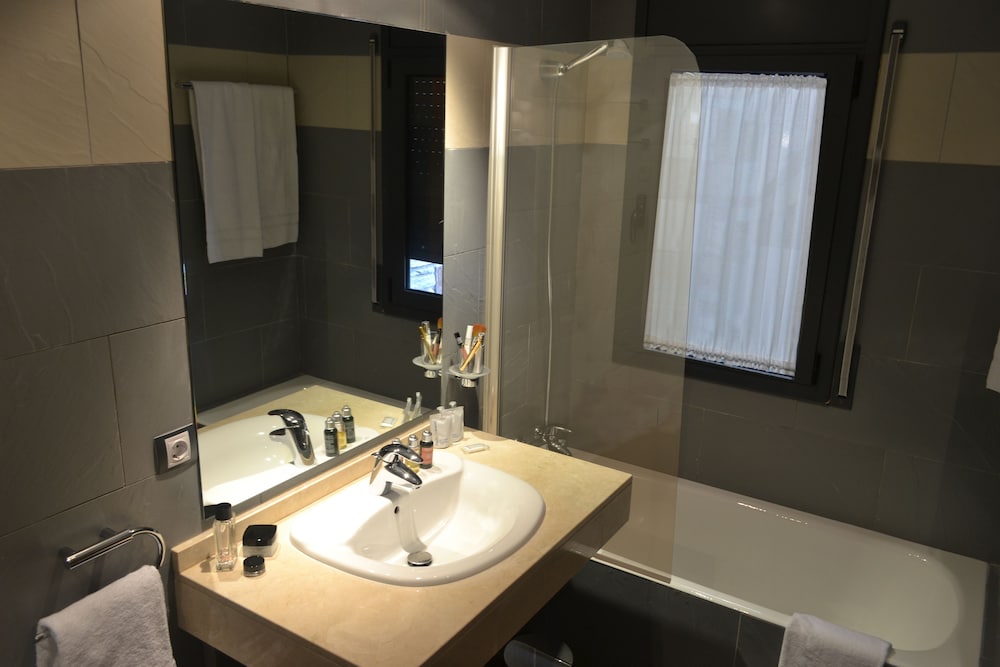 pierre and vacances andorra sunari peretol