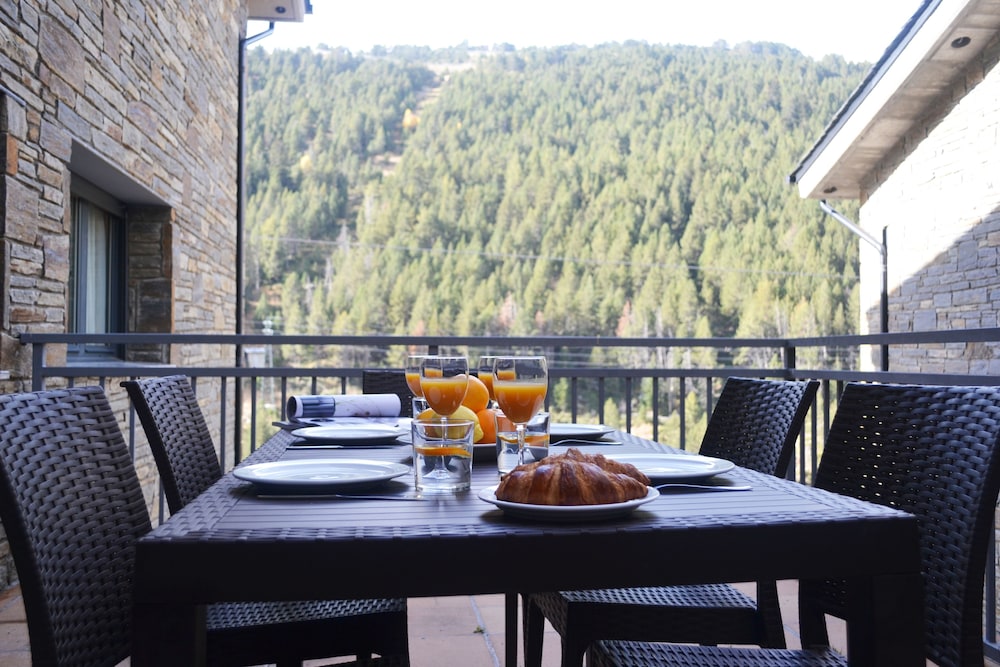 pierre and vacances andorra sunari peretol