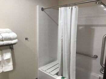 cobblestone inn and suites manchester