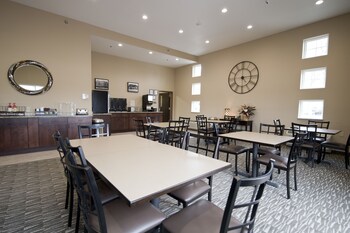cobblestone inn and suites manchester