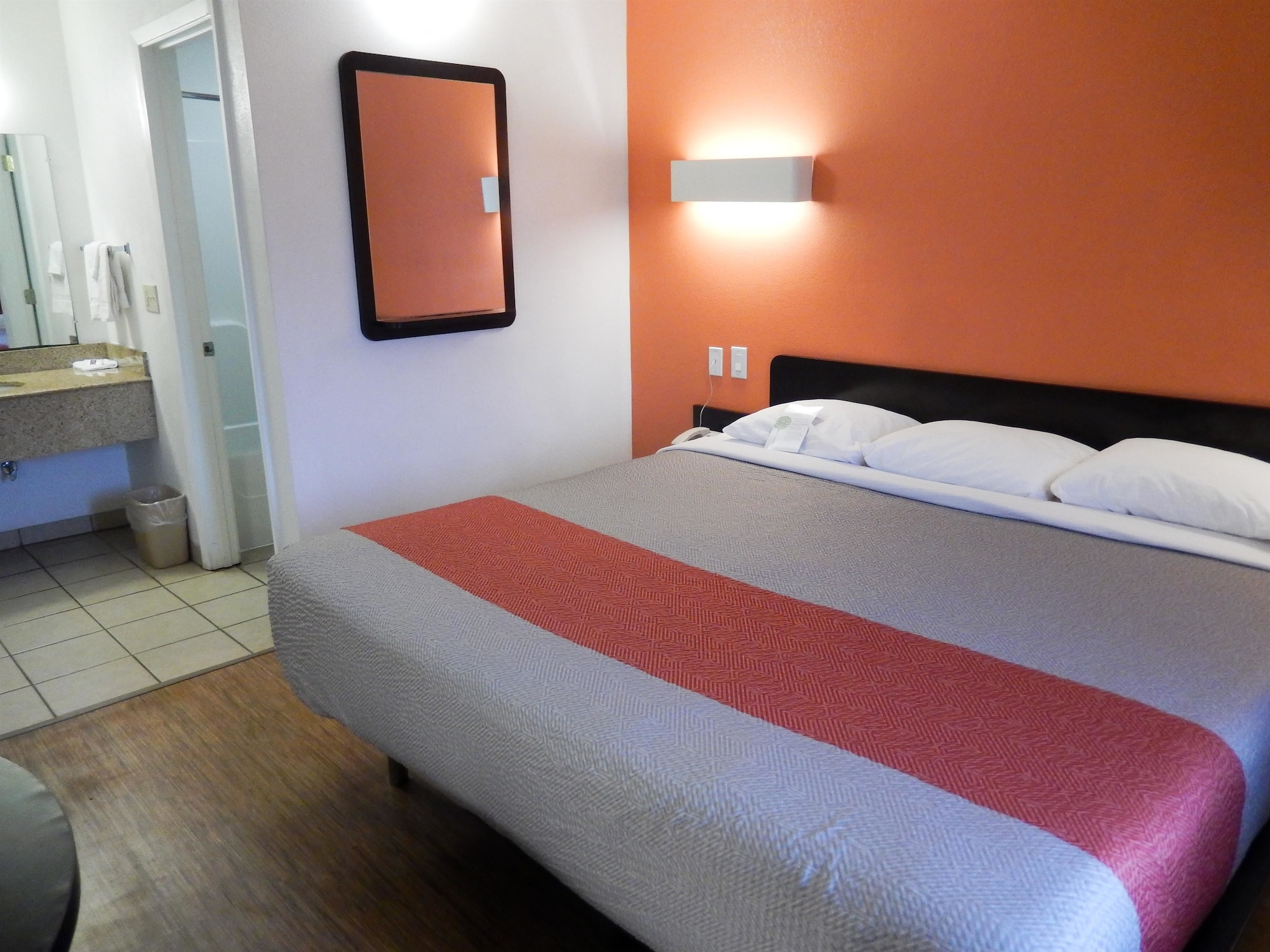 Motel 6 Clute, Tx,,2 star