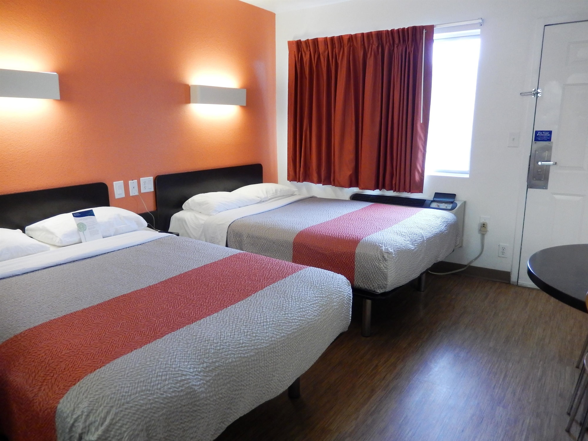 Motel 6 Clute, Tx,,2 star