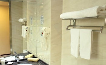 greentree inn shanghai zhongshan hutai business hotel