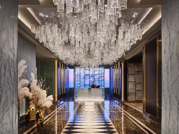 j hotel shanghai tower