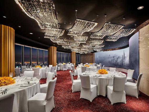j hotel shanghai tower