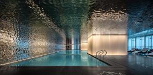 j hotel shanghai tower