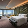 j hotel shanghai tower