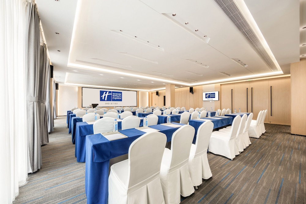 holiday inn express jinjiang anhai an ihg hotel