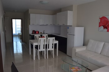 admiral plaza private apartments