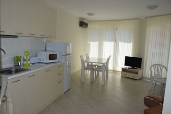 admiral plaza private apartments