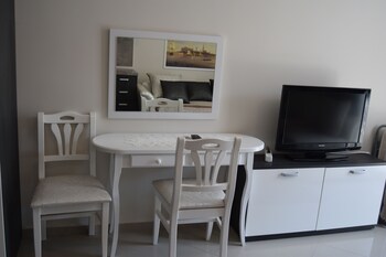 admiral plaza private apartments