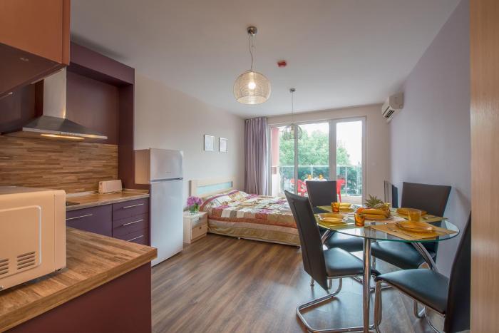 admiral plaza private apartments