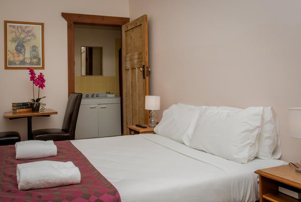 belgravia mountain guest house adults only