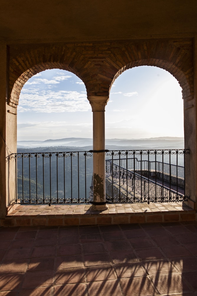 tugasa castillo de castellar