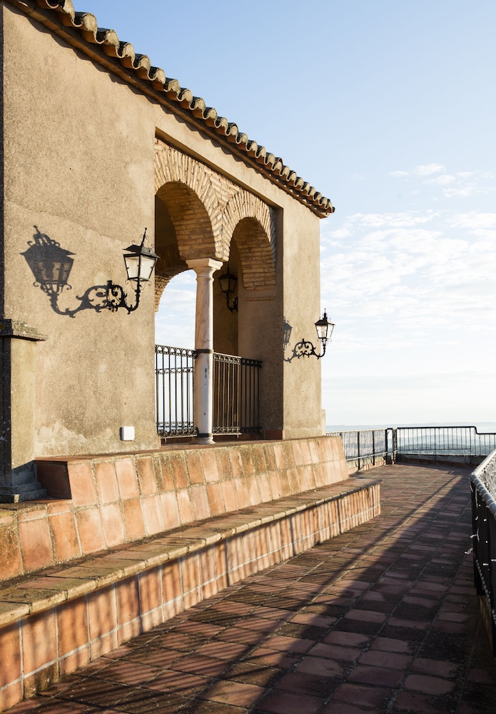 tugasa castillo de castellar