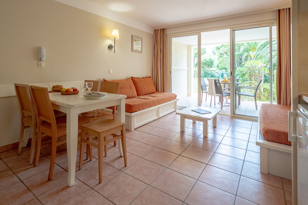 residence pierre and vacances le hameau de la pinede