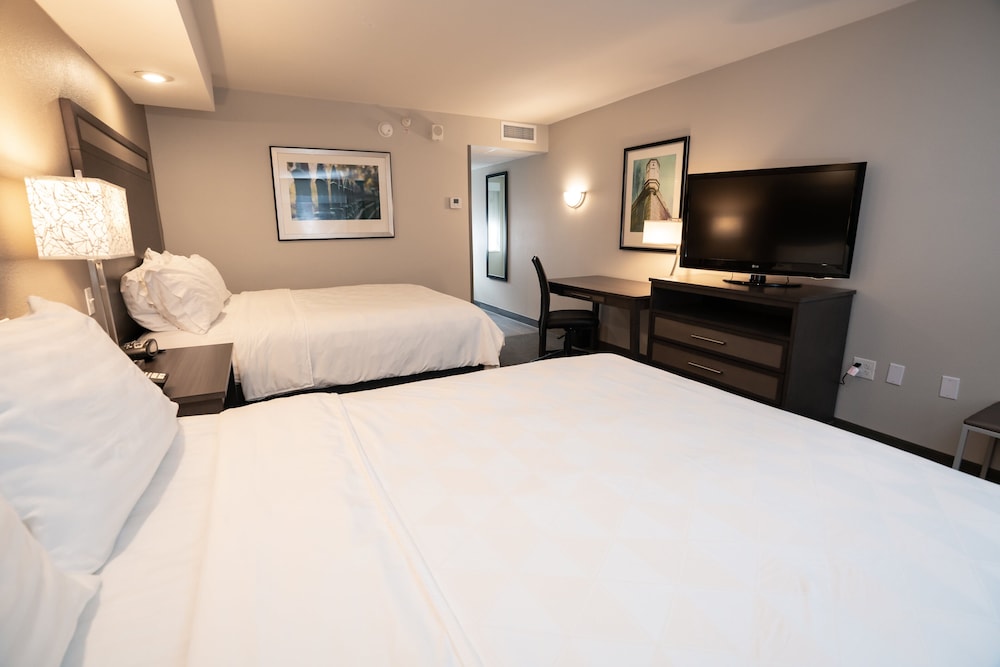 holiday inn kearney by ihg