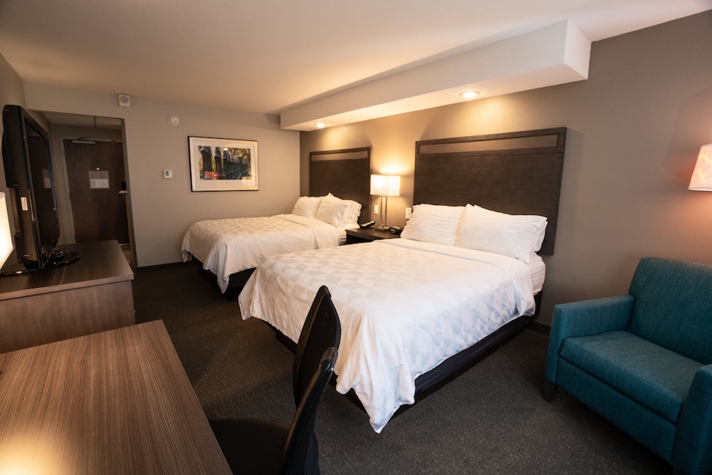 holiday inn kearney by ihg