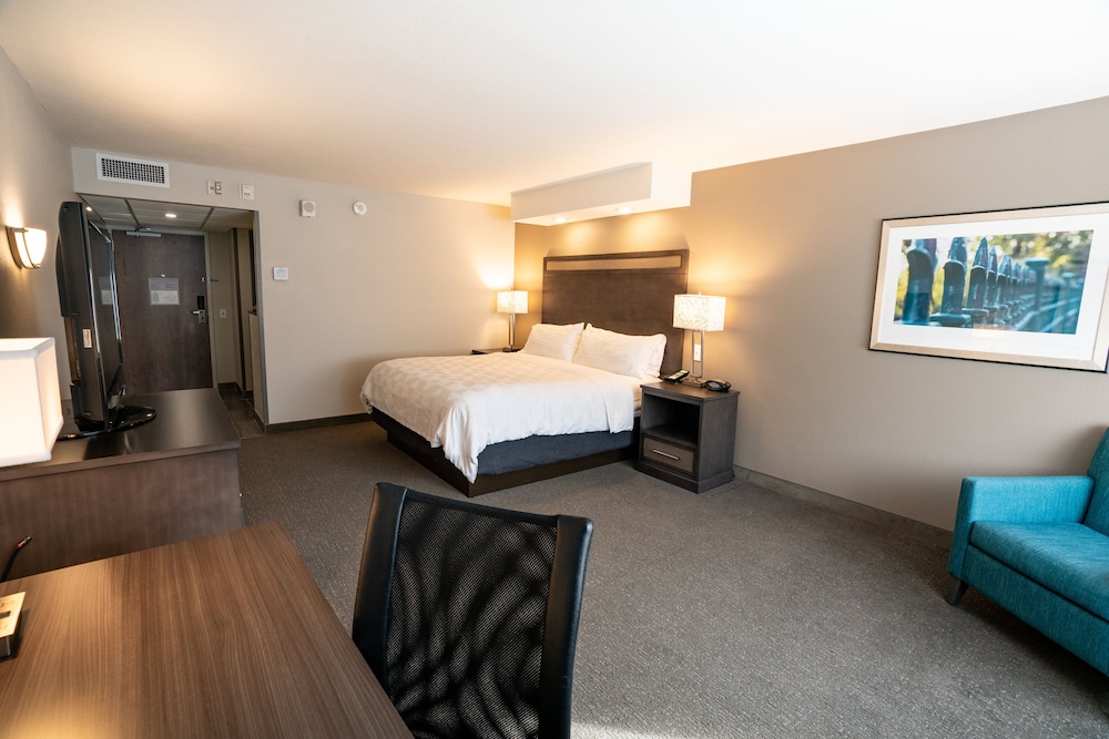 holiday inn kearney by ihg