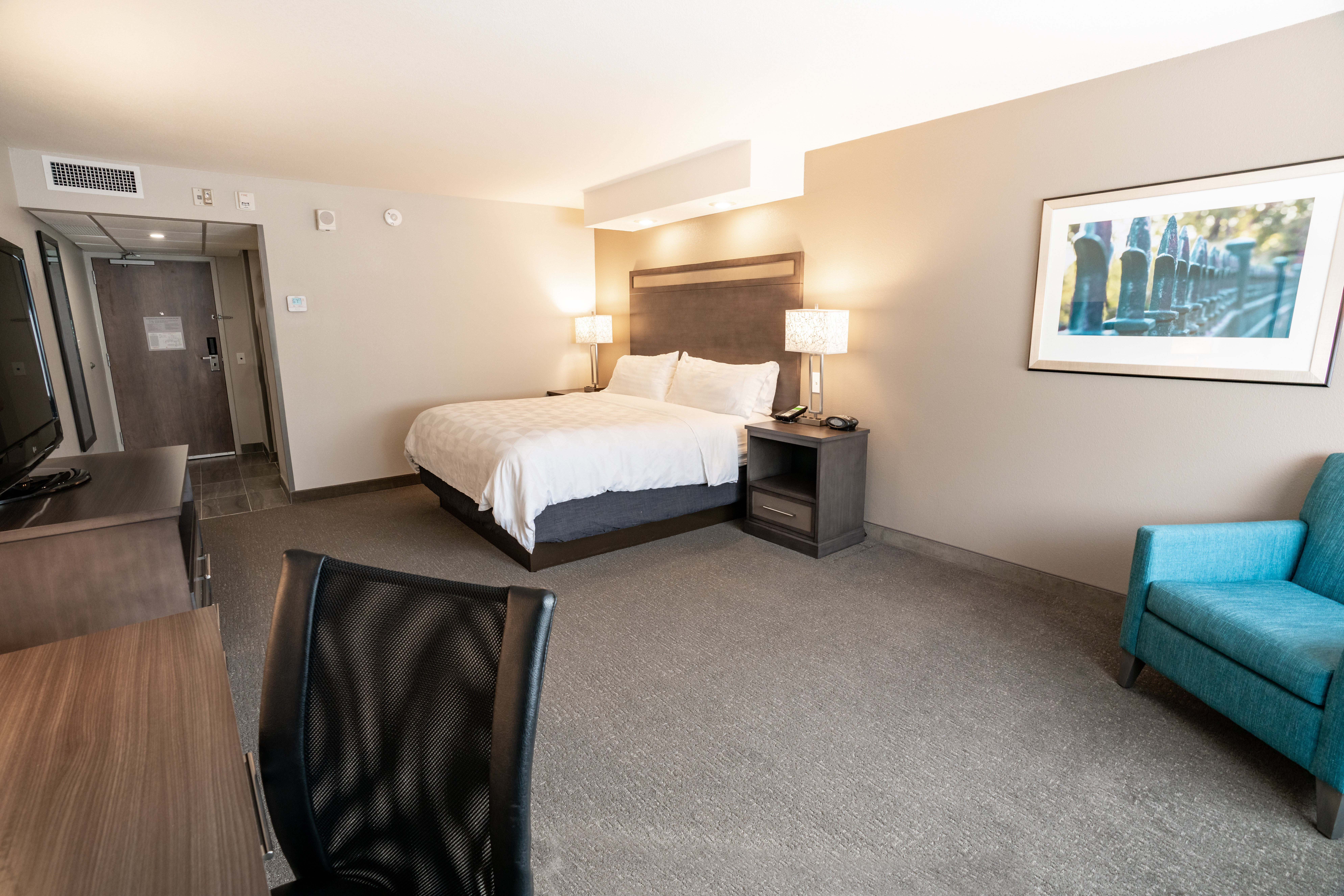 holiday inn kearney by ihg