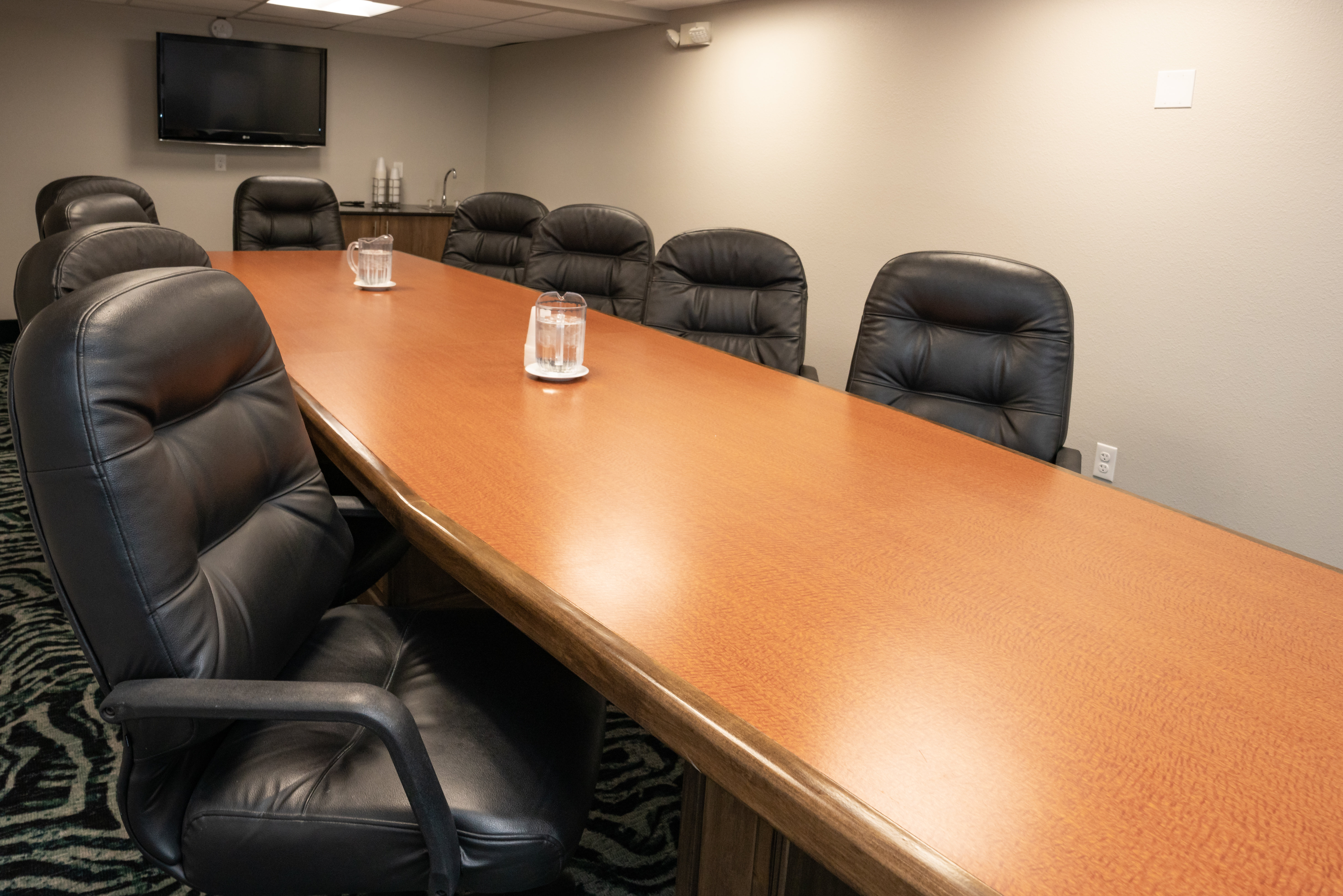 holiday inn kearney by ihg