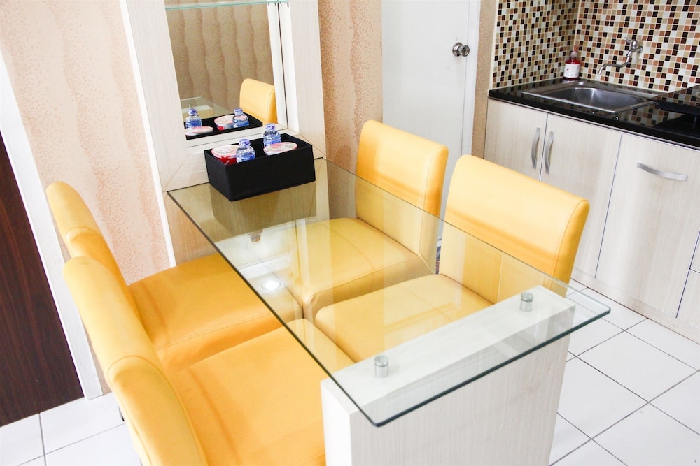 pool view 2br mutiara bekasi apartment