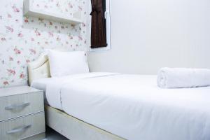 pool view 2br mutiara bekasi apartment