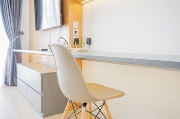 modern industrial studio apartment at casa de parco