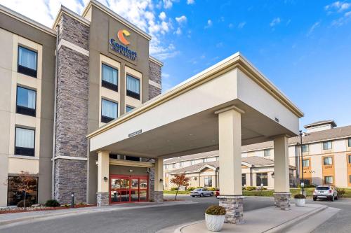 comfort inn and suites west medical center