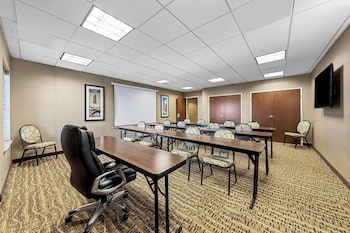 comfort inn and suites west medical center