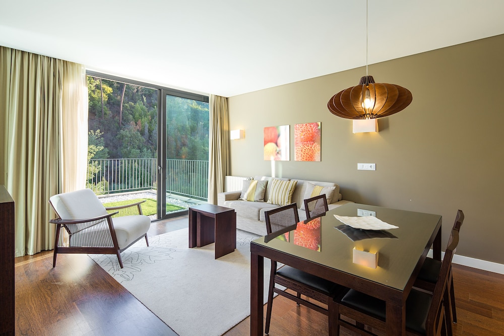 monchique resort activities included