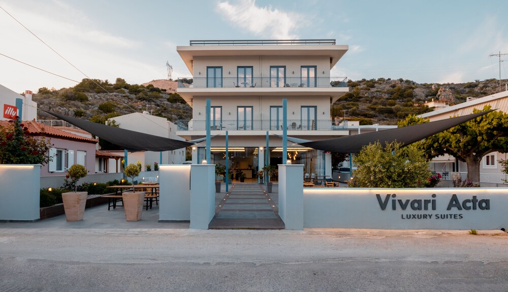 vivari acta