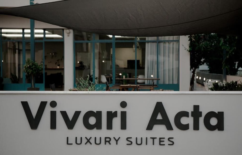 vivari acta