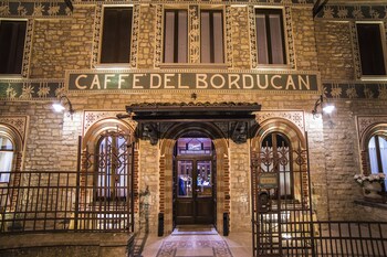 Al Borducan Romantic Hotel - Adults Only,Castello Cabiaglio>>Barasso,4 star