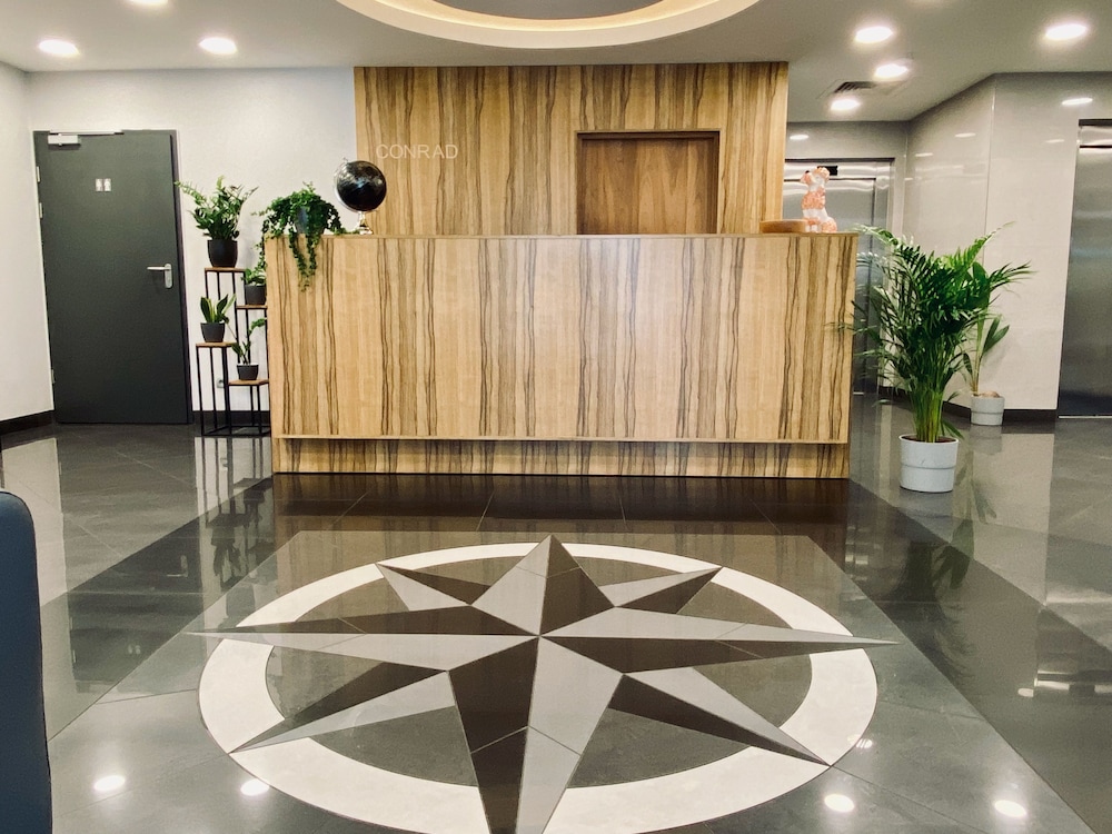 conrad comfort hotel