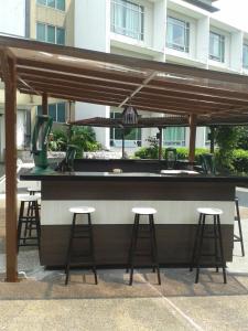 straits view hotel