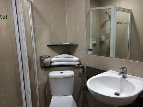 straits view hotel