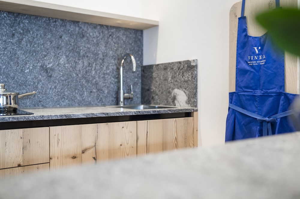 vinea suites and apartments