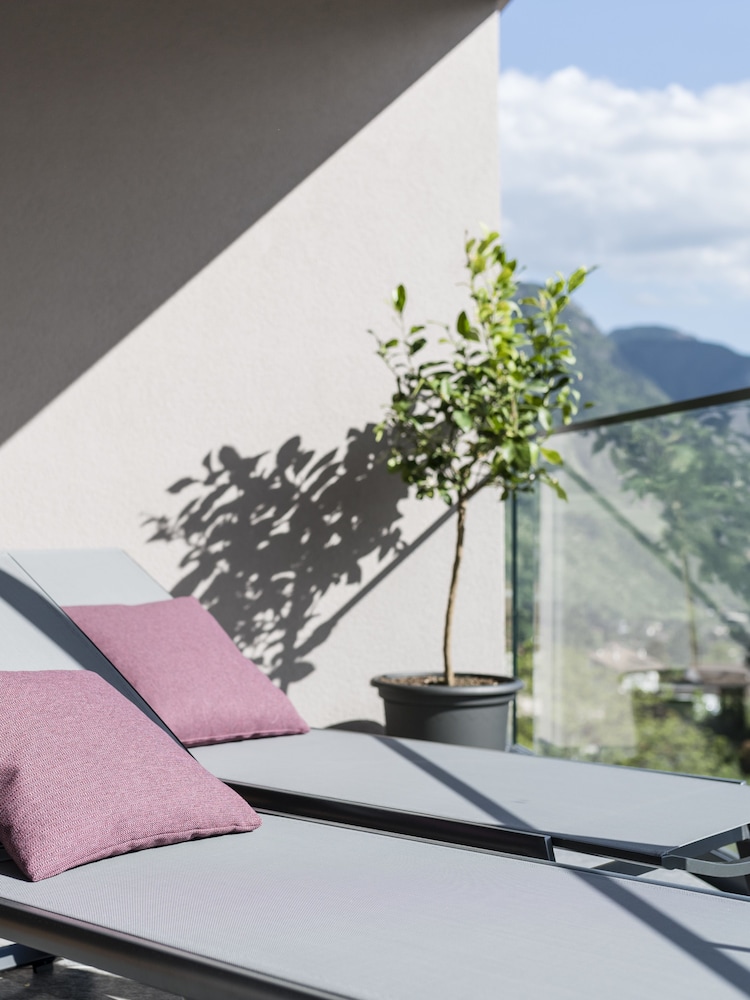 vinea suites and apartments